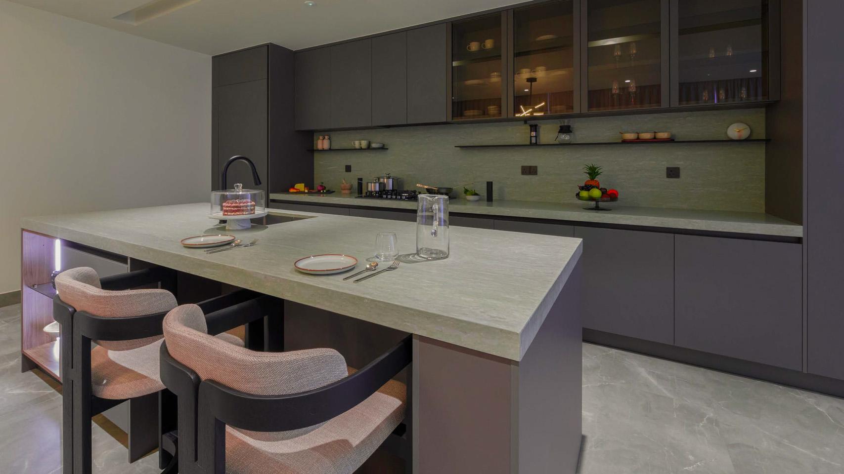 Dubai real estate showcase image 9